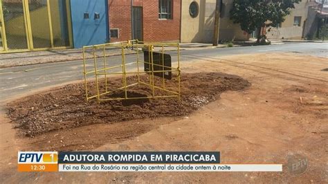 VÍDEO Adutora rompe causa vazamento e afeta abastecimento de água em