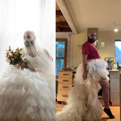 Repurpose old wedding dress | Beachweddingtips.com