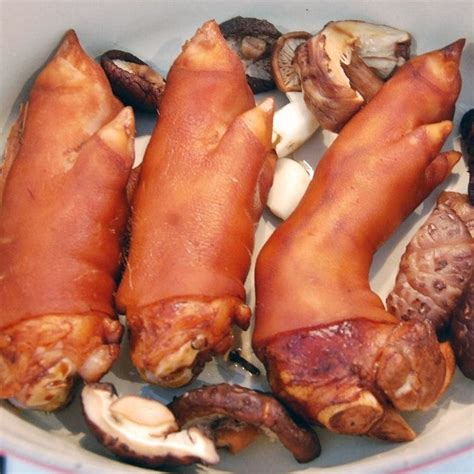 Cooked Pig Feet