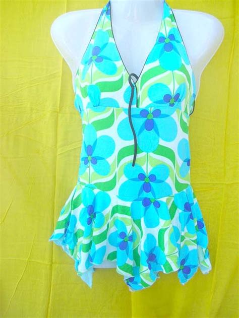 one-piece-beachwear-04swimming-suits