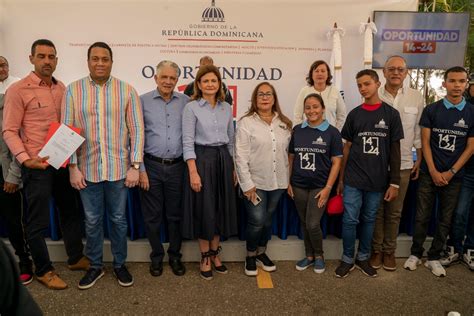 Vicepresidenta Raquel Peña y el Gabinete Social inauguran programa