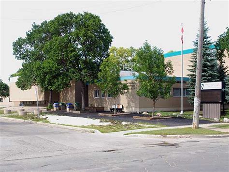 Historic Sites of Manitoba: Vincent Massey Collegiate (975 Dowker ...