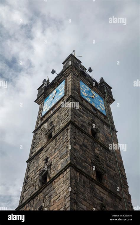 Tolbooth Steeple Clock Tower In Glasgow Stock Photo Alamy