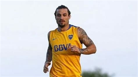 Futbolista Daniel Osvaldo clama por ayuda caí en el alcohol y las