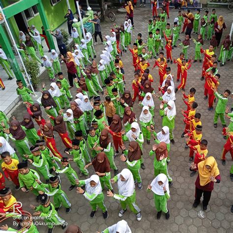 Parade Sholawat Nariyah Peringati Harlah Ke 94 NU