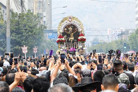 Señor de los Milagros EN VIVO Sigue AQUÍ el tercer recorrido en Lima