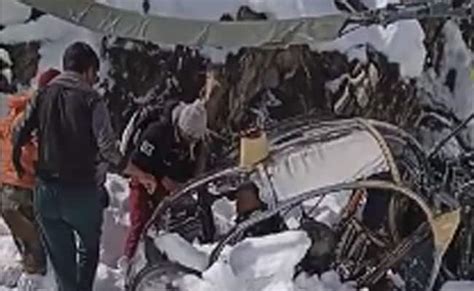 Indian Armys Cheetah Helicopter Crashed In Gurez In Kashmir कश्मीर