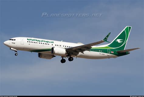 YI ASX Iraqi Airways Boeing 737 8 MAX Photo by Dominik Csordás ID