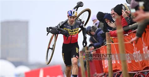 CICLOCROSS A DUBLINO VA IN SCENA LA NONA TAPPA DI COPPA DEL MONDO VAN