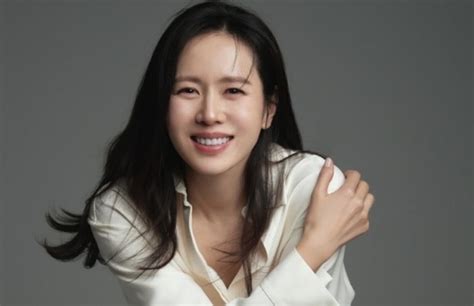 Son Ye Jin Mendapatkan Penghargaan Sebagai Aktris Terbaik Tahun Ini