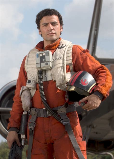 Toyhaven Finally We Will Be Getting A Hot Toys Th Scale Oscar Isaac As Poe Dameron
