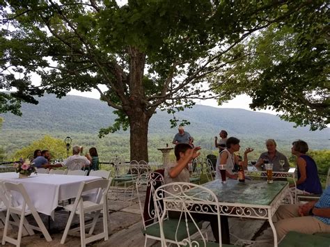 Plan a holiday getaway and save at Smugglers’ Notch Resort | Newlaunch