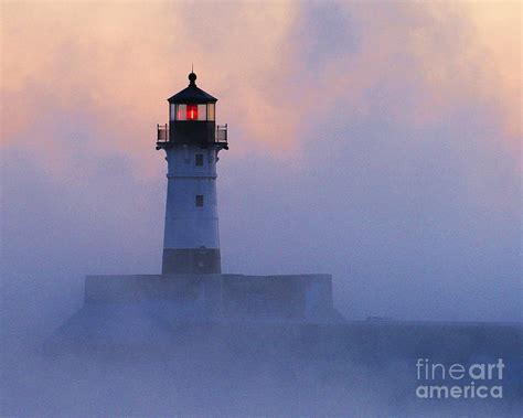 Canal Park Lighthouse Photograph by Jamie Rabold | Fine Art America