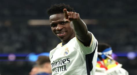 Vinícius Júnior revela chuteira que usará na final da Champions League