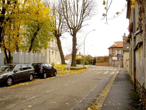 La Rue Pierre Brossolette Au Plessis Bouchard Hier Et Aujourd Hui