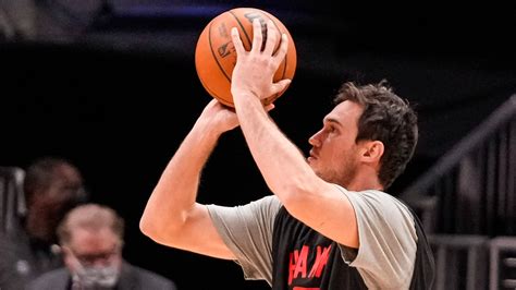 Celtics Danilo Gallinari Takes To Twitter Reveals Extent Of Knee Injury