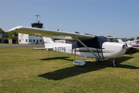 K Lner Klub F R Luftsport D Efpb Cessna R Skyhawk Flugzeug Bild De