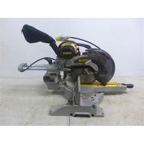 A Dewalt Dw717 Xps Lx 115v Type 3 Sliding 250mm Mitre Saw