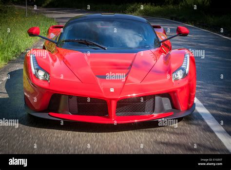 LaFerrari hybrid super car Stock Photo - Alamy