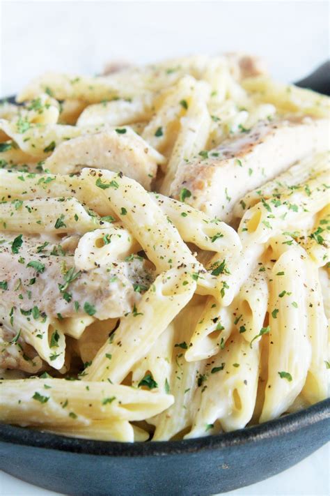 One Pot Garlic Alfredo Chicken And Penne The Tasty Bite Artofit