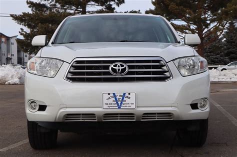 2010 Toyota Highlander Photos