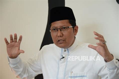 Paskibraka Muslimah Dipaksa Lepas Jilbab Kiai Cholil Ini Tidak