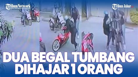 VIRAL 2 BEGAL Di Bandung Ciut Ngacir Dilawan Satu Orang Ditendang