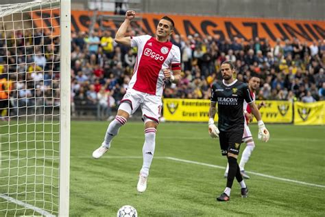 Ajax Boekt Ruime Overwinning Op Bezoek Bij Vvv Venlo