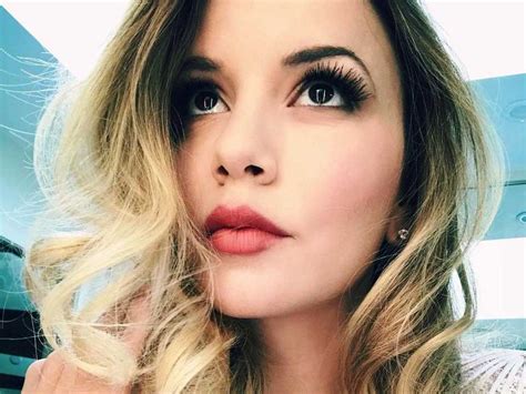 Masiela Lusha Biography, Age, Height, Husband, Net Worth - StarsWiki