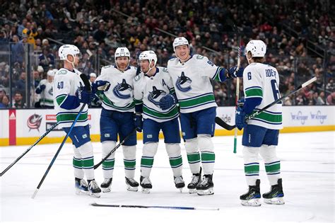 Vancouver Canucks Vs Detroit Red Wings Projected Lineups Nhl Starting