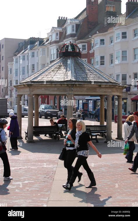 Shopping Worthing Hi Res Stock Photography And Images Alamy