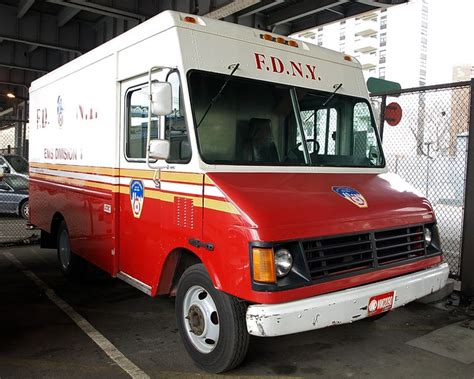 Ems S Fdny Ems Division Truck New York City A Photo On Flickriver