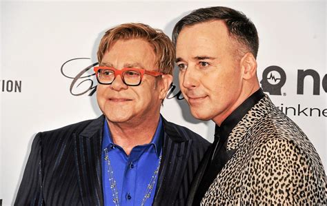 Elton John Party Offers Sublime Surreal Moments Daily Tribune