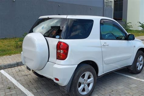 Toyota Rav4 3 Doors | Best Price From $35 | Tripsbetter