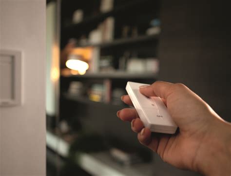 Philips Launches Dimming Kit For Hue Wireless Bulbs