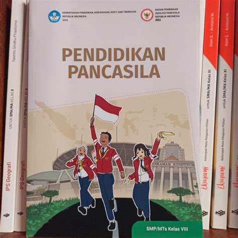 Jual Buku Pendidikan Pancasila Pkn 2 8 Viii Smp Kementerian Kumer