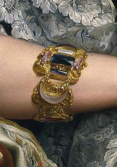 Pin by Semanur Çankır Skyartlover on art Detail art Royal jewelry