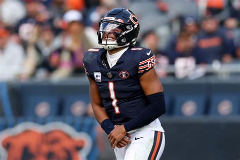 QB Justin Fields is doubtful to play in the Chicago Bears’ Week 7 game ...