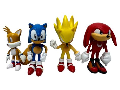 Lot Of 4 Sega Sonic The Hedgehog Figures 2 14” 1993 Sonic Knuckles