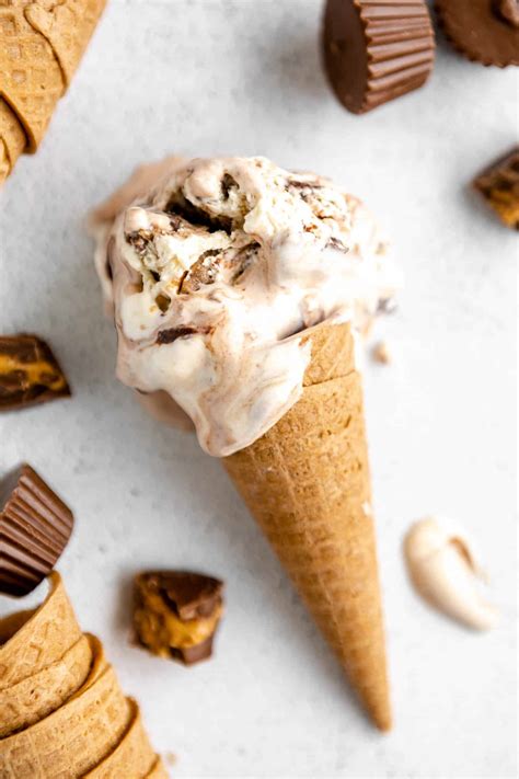 Homemade Moose Tracks Ice Cream - Desserts & Drinks