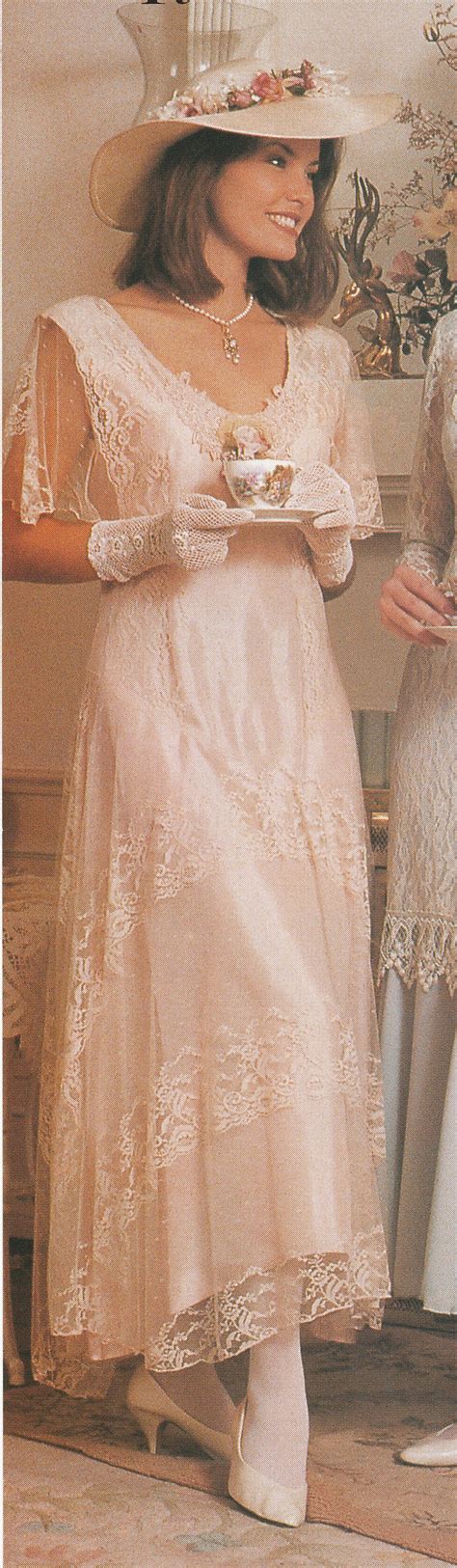 Perfect Wedding Dress | Weddingz | Tea party outfits, Old fashioned