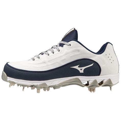 Mizuno Swift 8 Metal Softball Cleats – Baseball Bargains