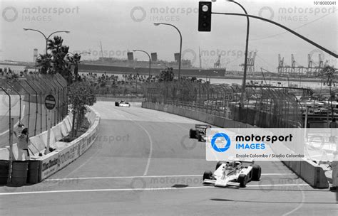 Renzo Zorzi Shadow DN8 Ford Leads Hans Joachim Stuck Brabham BT45B