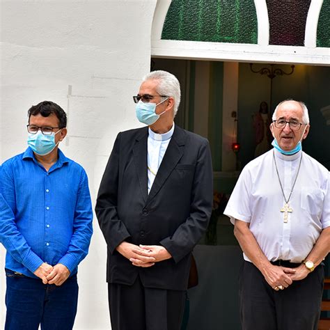 Dom Lauro Preside Sua Primeira Missa No Santu Rio Diocesano Santu Rio