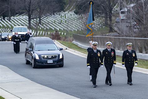 Navy Medal of Honor Recipient Laid to Rest at Arlington > United States ...