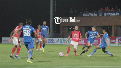 LIGA 1 Championship Series Leg II Persib Bandung Vs Bali United Simak