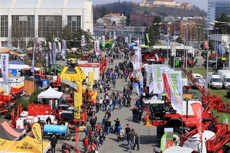 Targi TECHAGRO 2024 pokażą trendy w produkcji rolnej i otworzą nowe