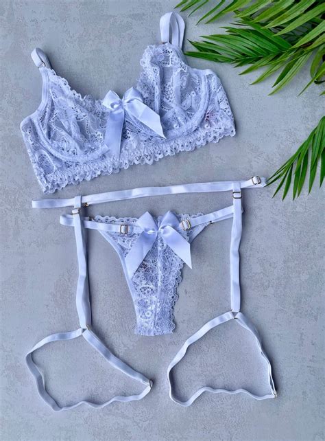 Conjunto De Lingerie Cinta Liga Branco Dolce Pecado