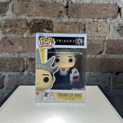 Funko Pop Vinyl Friends Chandler Bing Ebay