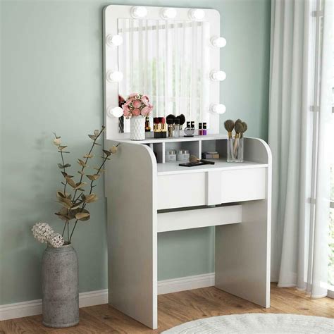 Desk With Vanity Mirror : DIY iKEA Vanity with lights! | Ikea vanity ...